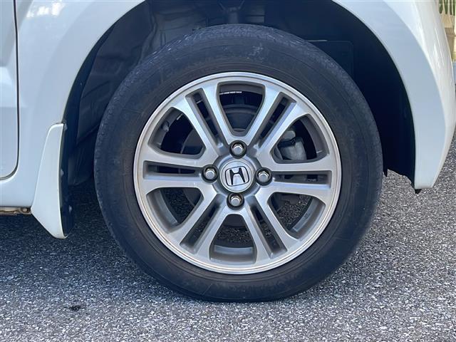 N-BOX G SSパッケージ 禁煙車 純正ナビ フルセグTV Bluetooth 4WD 両側パワースライドドア シートヒーター 社外ETC アイドリングストップ カーテンエアバッグ 純正アルミホイール 純正マット スマートキー(16枚目)