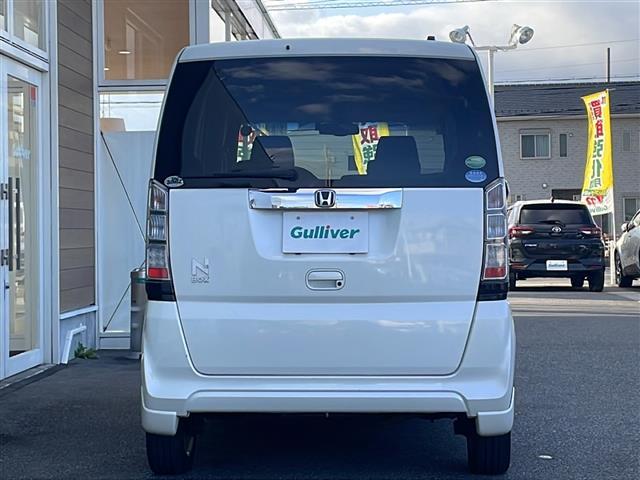 N-BOX G SSパッケージ 禁煙車 純正ナビ フルセグTV Bluetooth 4WD 両側パワースライドドア シートヒーター 社外ETC アイドリングストップ カーテンエアバッグ 純正アルミホイール 純正マット スマートキー(19枚目)