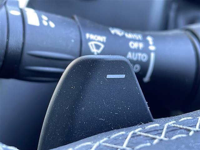 スカイライン ３５０ＧＴ　ハイブリッド　タイプＳＰ　禁煙車　純正ナビ　フルセグＴＶ　クルーズコントロール　衝突軽減ブレーキ　前後コーナーセンサー　サンルーフ　シートヒーター　ＢＯＳＥスピーカー　パワーシート　レザーシート　純正アルミホイール　純正マット（8枚目）