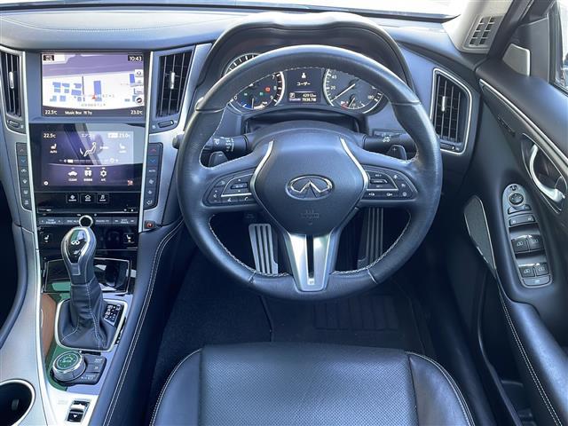 スカイライン ３５０ＧＴ　ハイブリッド　タイプＳＰ　禁煙車　純正ナビ　フルセグＴＶ　クルーズコントロール　衝突軽減ブレーキ　前後コーナーセンサー　サンルーフ　シートヒーター　ＢＯＳＥスピーカー　パワーシート　レザーシート　純正アルミホイール　純正マット（20枚目）