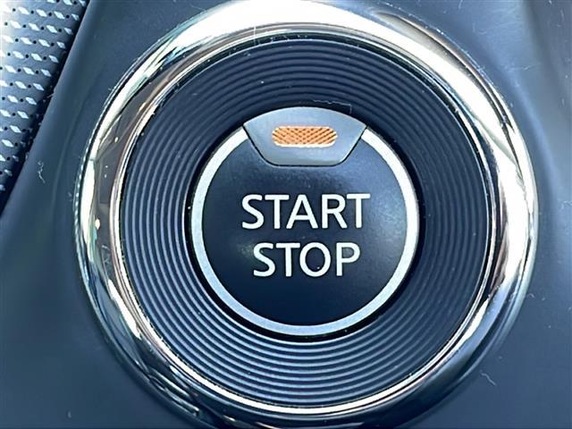 スカイライン ３５０ＧＴ　ハイブリッド　タイプＳＰ　禁煙車　純正ナビ　フルセグＴＶ　クルーズコントロール　衝突軽減ブレーキ　前後コーナーセンサー　サンルーフ　シートヒーター　ＢＯＳＥスピーカー　パワーシート　レザーシート　純正アルミホイール　純正マット（31枚目）