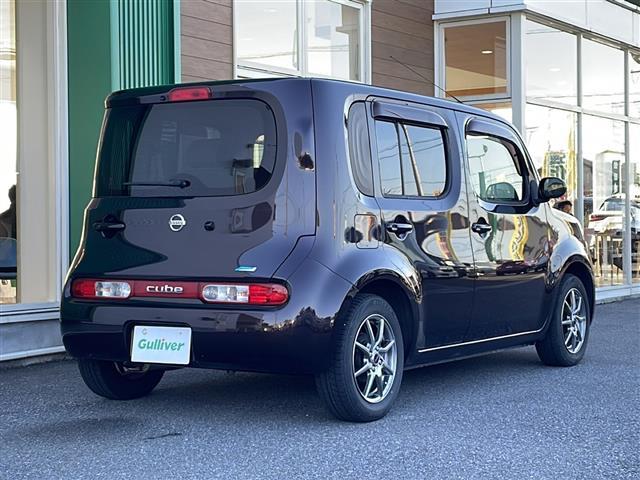 キューブ 15X Vセレクション 禁煙車 純正ナビ フルセグTV バックカメラ ビルトインETC ドライブレコーダー 社外アルミホイール 純正マット アイドリングストップ プッシュスタート フォグライト オートエアコン スマートキー(18枚目)