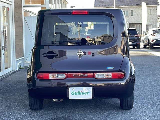 キューブ 15X Vセレクション 禁煙車 純正ナビ フルセグTV バックカメラ ビルトインETC ドライブレコーダー 社外アルミホイール 純正マット アイドリングストップ プッシュスタート フォグライト オートエアコン スマートキー(19枚目)