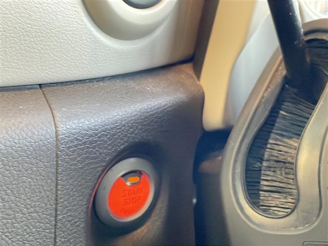 キューブ 15X Vセレクション 禁煙車 純正ナビ フルセグTV バックカメラ ビルトインETC ドライブレコーダー 社外アルミホイール 純正マット アイドリングストップ プッシュスタート フォグライト オートエアコン スマートキー(29枚目)