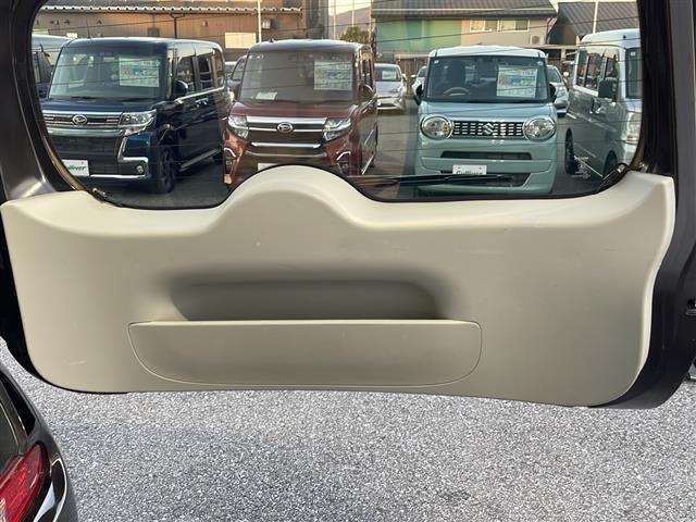 キューブ 15X Vセレクション 禁煙車 純正ナビ フルセグTV バックカメラ ビルトインETC ドライブレコーダー 社外アルミホイール 純正マット アイドリングストップ プッシュスタート フォグライト オートエアコン スマートキー(30枚目)