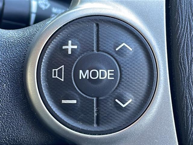 アクア Ｓ　禁煙車　純正ナビ　ＡＭ／ＦＭ／ＣＤ　ワンセグＴＶ　Ｂｌｕｅｔｏｏｔｈ　バックカメラ　ＥＴＣ　ハンドルスイッチ　純正マット　ドアバイザー　プッシュスタート　オートエアコン　オートライト　電動格納ミラー（7枚目）