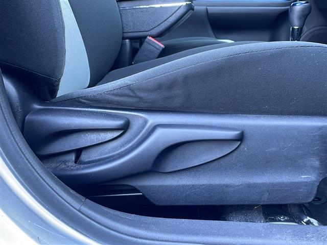 アクア Ｓ　禁煙車　純正ナビ　ＡＭ／ＦＭ／ＣＤ　ワンセグＴＶ　Ｂｌｕｅｔｏｏｔｈ　バックカメラ　ＥＴＣ　ハンドルスイッチ　純正マット　ドアバイザー　プッシュスタート　オートエアコン　オートライト　電動格納ミラー（27枚目）