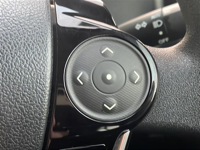 アクア Ｓ　禁煙車　純正ナビ　プルクラッシュセーフティ　バックカメラ　プッシュスタート　スマートキー　オートライト　ＬＥＤヘッドライト　ＬＫＡ　フロアマット　フルセグＴＶ　横滑り防止機能　ＡＢＳ　オートエアコン（10枚目）