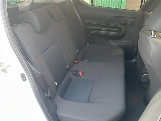 アクア Ｓ　禁煙車　純正ナビ　プルクラッシュセーフティ　バックカメラ　プッシュスタート　スマートキー　オートライト　ＬＥＤヘッドライト　ＬＫＡ　フロアマット　フルセグＴＶ　横滑り防止機能　ＡＢＳ　オートエアコン（14枚目）