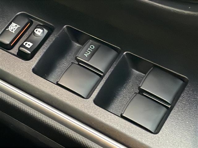 アクア Ｓ　禁煙車　純正ナビ　プルクラッシュセーフティ　バックカメラ　プッシュスタート　スマートキー　オートライト　ＬＥＤヘッドライト　ＬＫＡ　フロアマット　フルセグＴＶ　横滑り防止機能　ＡＢＳ　オートエアコン（26枚目）