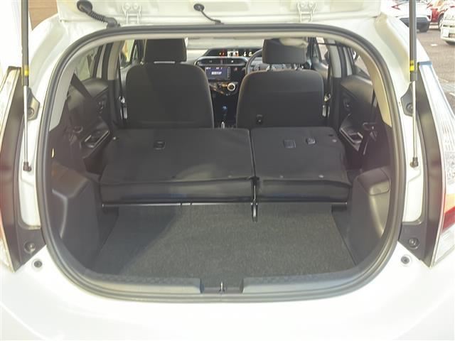 アクア Ｓ　禁煙車　純正ナビ　プルクラッシュセーフティ　バックカメラ　プッシュスタート　スマートキー　オートライト　ＬＥＤヘッドライト　ＬＫＡ　フロアマット　フルセグＴＶ　横滑り防止機能　ＡＢＳ　オートエアコン（27枚目）