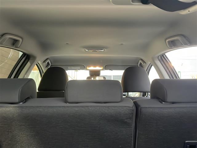 アクア Ｓ　禁煙車　純正ナビ　プルクラッシュセーフティ　バックカメラ　プッシュスタート　スマートキー　オートライト　ＬＥＤヘッドライト　ＬＫＡ　フロアマット　フルセグＴＶ　横滑り防止機能　ＡＢＳ　オートエアコン（31枚目）