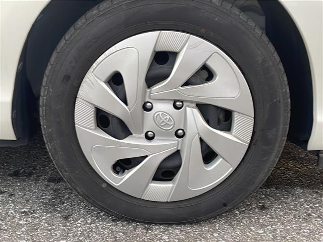 アクア Ｓ　禁煙車　純正ナビ　プルクラッシュセーフティ　バックカメラ　プッシュスタート　スマートキー　オートライト　ＬＥＤヘッドライト　ＬＫＡ　フロアマット　フルセグＴＶ　横滑り防止機能　ＡＢＳ　オートエアコン（35枚目）