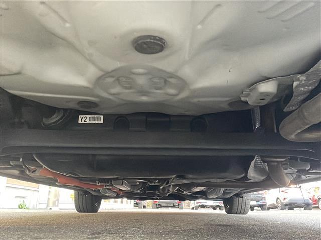 アクア Ｓ　禁煙車　純正ナビ　プルクラッシュセーフティ　バックカメラ　プッシュスタート　スマートキー　オートライト　ＬＥＤヘッドライト　ＬＫＡ　フロアマット　フルセグＴＶ　横滑り防止機能　ＡＢＳ　オートエアコン（41枚目）