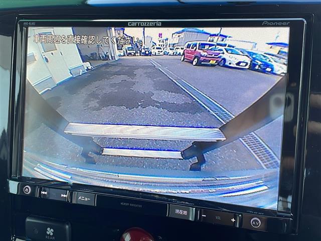 デリカＤ：５ Ｄ　パワーパッケージ　禁煙車　社外８型ナビ　フリップダウンモニター　両側パワースライドドア　バックカメラ　ドライブレコーダー　シートヒーター　パドルシフト　スマートキー　ルーフキャリア　リアラダー　マッドガード　フォグ（4枚目）