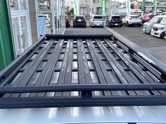 デリカＤ：５ Ｄ　パワーパッケージ　禁煙車　社外８型ナビ　フリップダウンモニター　両側パワースライドドア　バックカメラ　ドライブレコーダー　シートヒーター　パドルシフト　スマートキー　ルーフキャリア　リアラダー　マッドガード　フォグ（8枚目）