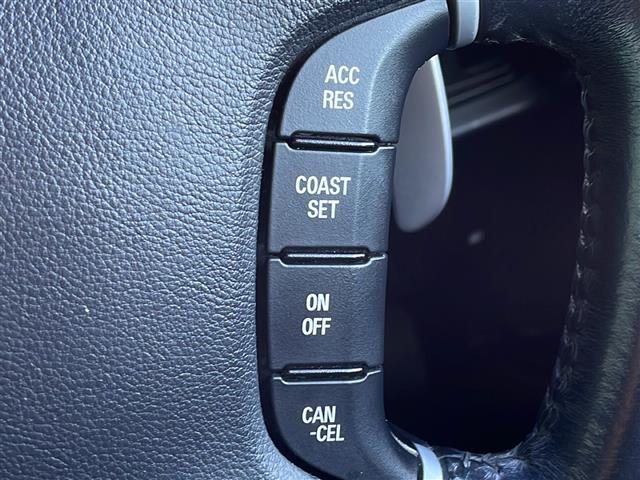 デリカＤ：５ Ｄ　パワーパッケージ　禁煙車　社外８型ナビ　フリップダウンモニター　両側パワースライドドア　バックカメラ　ドライブレコーダー　シートヒーター　パドルシフト　スマートキー　ルーフキャリア　リアラダー　マッドガード　フォグ（10枚目）