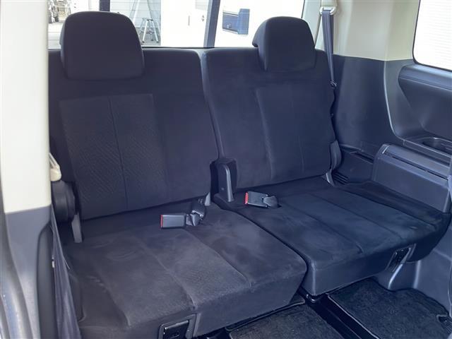 デリカＤ：５ Ｄ　パワーパッケージ　禁煙車　社外８型ナビ　フリップダウンモニター　両側パワースライドドア　バックカメラ　ドライブレコーダー　シートヒーター　パドルシフト　スマートキー　ルーフキャリア　リアラダー　マッドガード　フォグ（15枚目）