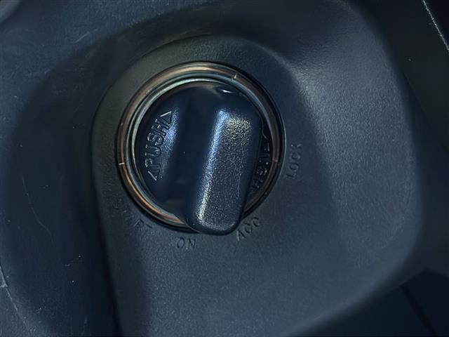 デリカＤ：５ Ｄ　パワーパッケージ　禁煙車　社外８型ナビ　フリップダウンモニター　両側パワースライドドア　バックカメラ　ドライブレコーダー　シートヒーター　パドルシフト　スマートキー　ルーフキャリア　リアラダー　マッドガード　フォグ（26枚目）