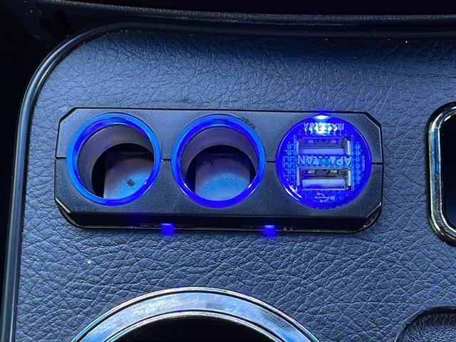 デリカＤ：５ Ｄ　パワーパッケージ　禁煙車　社外８型ナビ　フリップダウンモニター　両側パワースライドドア　バックカメラ　ドライブレコーダー　シートヒーター　パドルシフト　スマートキー　ルーフキャリア　リアラダー　マッドガード　フォグ（29枚目）