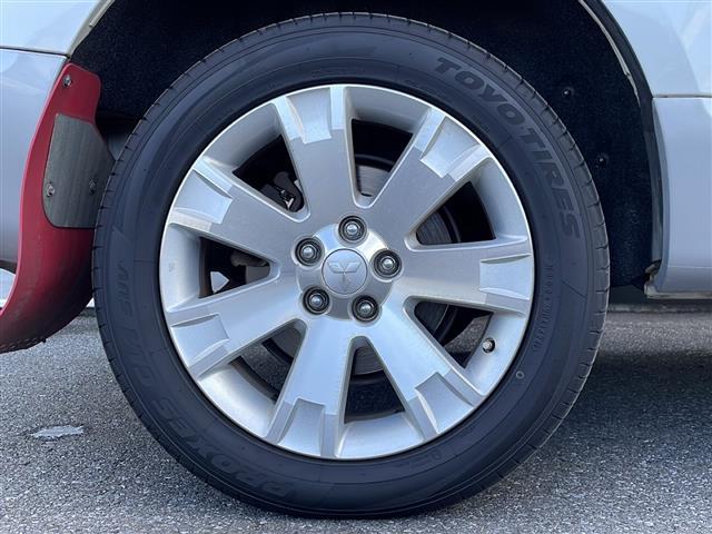 デリカＤ：５ Ｄ　パワーパッケージ　禁煙車　社外８型ナビ　フリップダウンモニター　両側パワースライドドア　バックカメラ　ドライブレコーダー　シートヒーター　パドルシフト　スマートキー　ルーフキャリア　リアラダー　マッドガード　フォグ（41枚目）