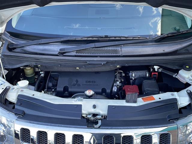 デリカＤ：５ Ｄ　パワーパッケージ　禁煙車　社外８型ナビ　フリップダウンモニター　両側パワースライドドア　バックカメラ　ドライブレコーダー　シートヒーター　パドルシフト　スマートキー　ルーフキャリア　リアラダー　マッドガード　フォグ（42枚目）