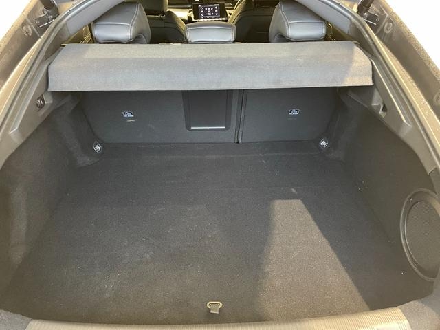 ５０８ ＧＴライン　プレミアムレザーエディション　アクティブクルーズコントロール　レーンキープアシスト　ブラインドスポットモニター　フロントバックソナー　ＬＥＤヘッドライト　インテリジェントハイビーム　純正ナビ　ＴＶ　ＡｐｐｌｅＣａｒＰｌａｙ（15枚目）