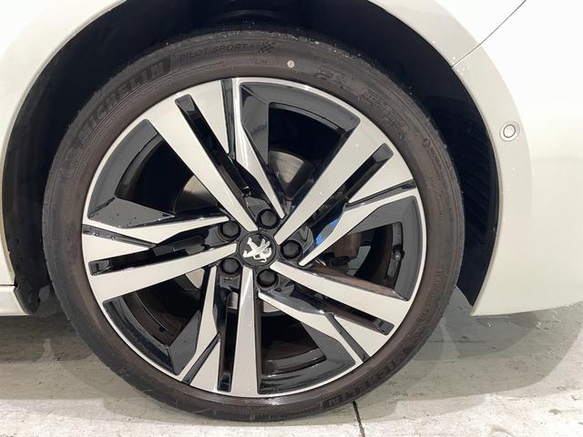 ５０８ ＧＴライン　プレミアムレザーエディション　アクティブクルーズコントロール　レーンキープアシスト　ブラインドスポットモニター　フロントバックソナー　ＬＥＤヘッドライト　インテリジェントハイビーム　純正ナビ　ＴＶ　ＡｐｐｌｅＣａｒＰｌａｙ（31枚目）