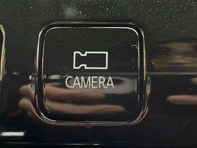 セレナ ハイウェイスターＶセレクションＩＩ　禁煙車　純正ナビ　アラウンドビューモニター　純正フリップダウンモニター　両側パワースライドドア　エマージェンシーブレーキ　クルーズコントロール　オートライト　ＬＥＤヘッドライト　フォグ　インテリキー（9枚目）