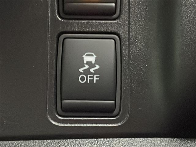 セレナ ハイウェイスターＶセレクションＩＩ　禁煙車　純正ナビ　アラウンドビューモニター　純正フリップダウンモニター　両側パワースライドドア　エマージェンシーブレーキ　クルーズコントロール　オートライト　ＬＥＤヘッドライト　フォグ　インテリキー（25枚目）