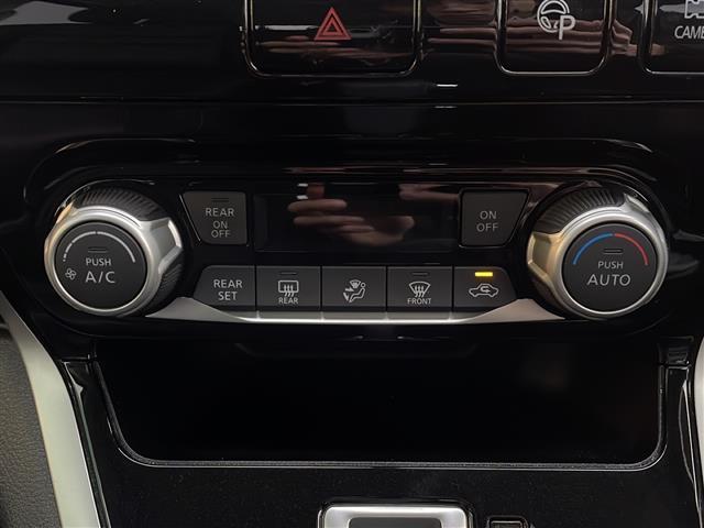 セレナ ハイウェイスターＶセレクションＩＩ　禁煙車　純正ナビ　アラウンドビューモニター　純正フリップダウンモニター　両側パワースライドドア　エマージェンシーブレーキ　クルーズコントロール　オートライト　ＬＥＤヘッドライト　フォグ　インテリキー（28枚目）