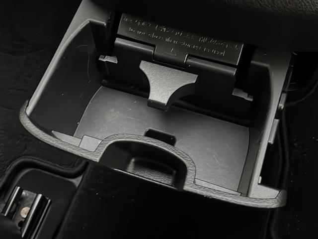 セレナ ハイウェイスターＶセレクションＩＩ　禁煙車　純正ナビ　アラウンドビューモニター　純正フリップダウンモニター　両側パワースライドドア　エマージェンシーブレーキ　クルーズコントロール　オートライト　ＬＥＤヘッドライト　フォグ　インテリキー（37枚目）