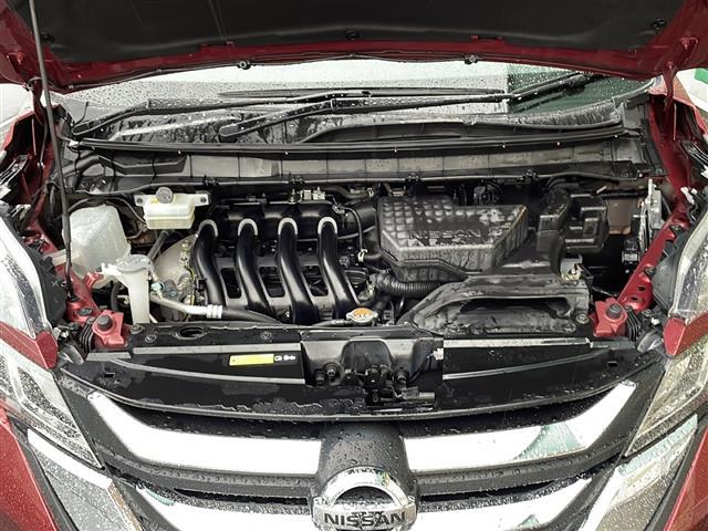 セレナ ハイウェイスターＶセレクションＩＩ　禁煙車　純正ナビ　アラウンドビューモニター　純正フリップダウンモニター　両側パワースライドドア　エマージェンシーブレーキ　クルーズコントロール　オートライト　ＬＥＤヘッドライト　フォグ　インテリキー（42枚目）