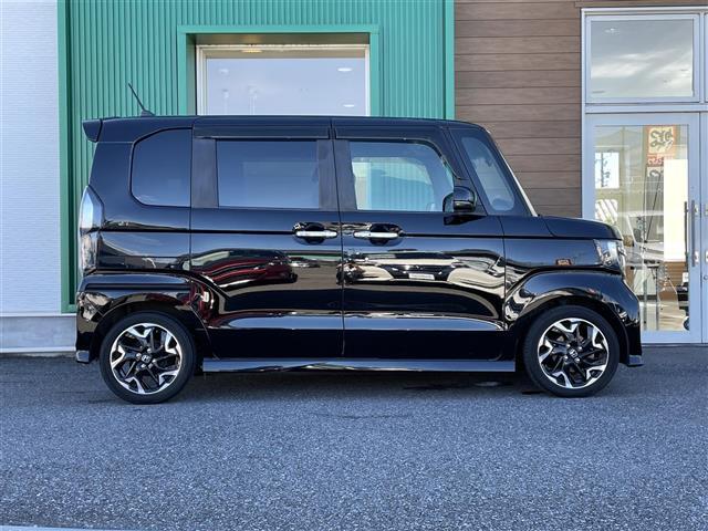 Ｎ－ＢＯＸカスタム Ｇ・Ｌターボホンダセンシング　禁煙車　社外ＳＤナビ　衝突敬遠ブレーキ　両側パワースライドドア　ＬＫＡ　レーダークルーズコントロール　バックカメラ　ハーフレザーシート　　　スマートキー　プッシュスタート　　オートライト　ＬＥＤ　ＢＴ（18枚目）