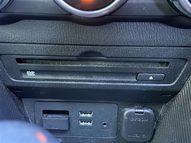 デミオ ＸＤツーリング　禁煙車　純正コネクトナビ　衝突軽減ブレーキ　バックカメラ　クルーズコントロール　ＥＴＣ　スマートキー　プッシュスタート　アイドリングストップ　フルセグＴＶ　純正アルミホイール　オートライト　ＨＩＤ（11枚目）