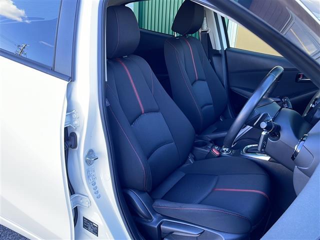 デミオ ＸＤツーリング　禁煙車　純正コネクトナビ　衝突軽減ブレーキ　バックカメラ　クルーズコントロール　ＥＴＣ　スマートキー　プッシュスタート　アイドリングストップ　フルセグＴＶ　純正アルミホイール　オートライト　ＨＩＤ（14枚目）