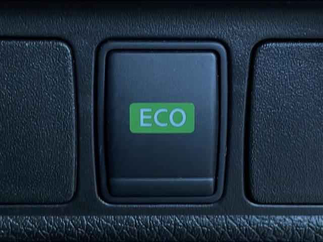 エクストレイル ２０Ｘ　純正ナビ　４ＷＤ　ルーフレール　バックカメラ　ステアリングスイッチ　純正アルミホイール　オートライト　ダウンヒルアシスト　シートヒーター　インテリジェントキー　プッシュスタート　ＨＩＤヘッドライト（10枚目）