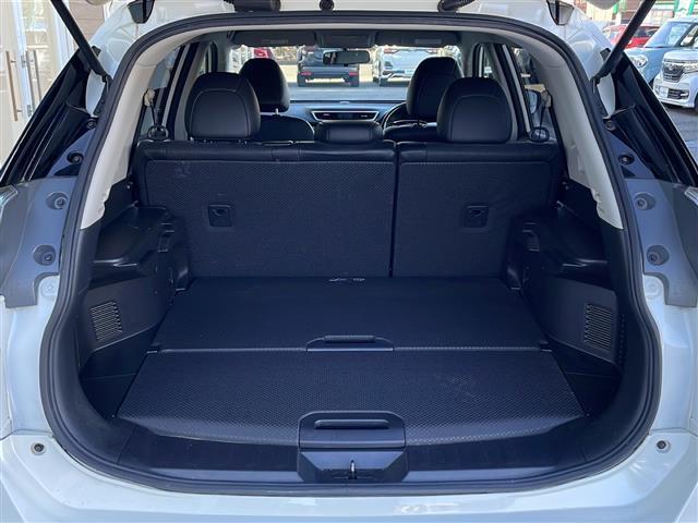 エクストレイル ２０Ｘ　純正ナビ　４ＷＤ　ルーフレール　バックカメラ　ステアリングスイッチ　純正アルミホイール　オートライト　ダウンヒルアシスト　シートヒーター　インテリジェントキー　プッシュスタート　ＨＩＤヘッドライト（19枚目）