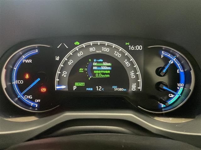 ＲＡＶ４ ＰＨＶ ブラックトーン　禁煙車　純正コネクトナビ　パノラミックビューモニタ　プリクラッシュセーフティ　ＢＳＭ　レーダークルーズコントロール　パワーバックドア　ＬＫＡ　ステアリングヒーター　ＡＣ１００Ｖ　充電ケーブル　純正ＡＷ（23枚目）
