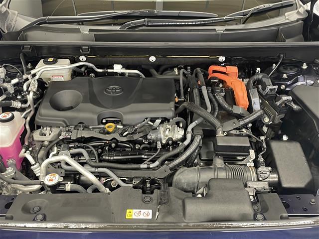ＲＡＶ４ ＰＨＶ ブラックトーン　禁煙車　純正コネクトナビ　パノラミックビューモニタ　プリクラッシュセーフティ　ＢＳＭ　レーダークルーズコントロール　パワーバックドア　ＬＫＡ　ステアリングヒーター　ＡＣ１００Ｖ　充電ケーブル　純正ＡＷ（39枚目）