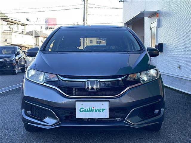 フィット １３Ｇ・Ｆ　禁煙車　純正ナビ　衝突軽減ブレーキ　レーンキープアシスト　バックカメラ　オートエアコン　アイドリングストップ　社外アルミホイール　シートリスター　電動格納ミラー　プッシュスタート　スマートキー　ＢＴ（17枚目）