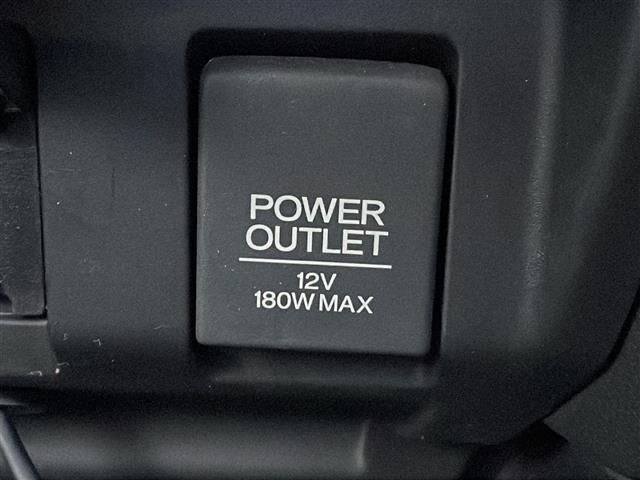 フィット １３Ｇ・Ｆ　禁煙車　純正ナビ　衝突軽減ブレーキ　レーンキープアシスト　バックカメラ　オートエアコン　アイドリングストップ　社外アルミホイール　シートリスター　電動格納ミラー　プッシュスタート　スマートキー　ＢＴ（29枚目）