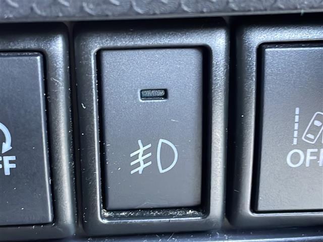 ハスラー ＪスタイルＩＩターボ　禁煙車　衝突軽減ブレーキ　ＬＫＡ　シートヒーター　オートライト　クルーズコントロール　オートエアコン　フォグランプ　純正アルミホイール　プッシュスタート　スマートキー　パワーウインドウ　ＨＩＤヘッド（9枚目）