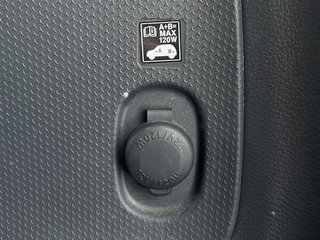 ハスラー ＪスタイルＩＩターボ　禁煙車　衝突軽減ブレーキ　ＬＫＡ　シートヒーター　オートライト　クルーズコントロール　オートエアコン　フォグランプ　純正アルミホイール　プッシュスタート　スマートキー　パワーウインドウ　ＨＩＤヘッド（25枚目）