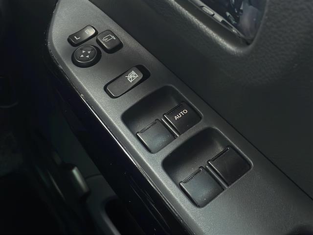 ハスラー ＪスタイルＩＩターボ　禁煙車　衝突軽減ブレーキ　ＬＫＡ　シートヒーター　オートライト　クルーズコントロール　オートエアコン　フォグランプ　純正アルミホイール　プッシュスタート　スマートキー　パワーウインドウ　ＨＩＤヘッド（28枚目）