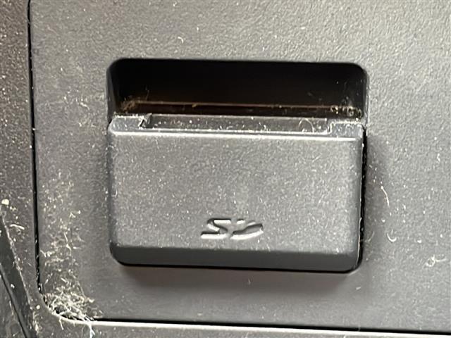 デミオ 13S アーバンスタイリッシュモード 禁煙車 純正ナビ 衝突軽減ブレーキ BSM オートライト スマートキー シートヒーター istop 社外ETC ステアリングリモコン バックカメラ フルセグTV プッシュスタート スマートキー BT(35枚目)