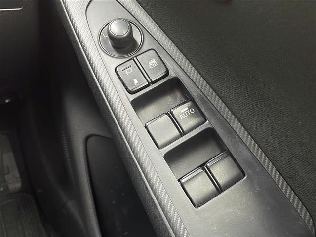 デミオ 13S アーバンスタイリッシュモード 禁煙車 純正ナビ 衝突軽減ブレーキ BSM オートライト スマートキー シートヒーター istop 社外ETC ステアリングリモコン バックカメラ フルセグTV プッシュスタート スマートキー BT(36枚目)