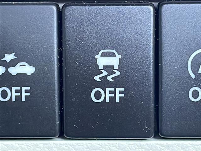 アルトラパン Ｌ　純正ナビ　ＳＤナビ　フルセグ　禁煙車　スマートキー　シートヒーター　電動格納ミラー　アイドリングストップ　ワンオーナー　ビルドインＥＴＣ　プッシュスタート　Ｂｌｕｅｔｏｏｔｈ（8枚目）