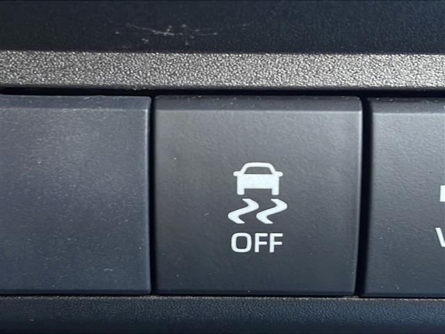 ヤリス ハイブリッドＧ　純正ナビ　ＳＤナビ　トヨタセーフティセンス　パノラミックビューモニター　禁煙車　バックカメラ　クリアランスソナー　ＬＥＤヘッドライト　クルコン　スマートキー　純正夏用タイヤ積み込み　ＢＴオーディオ（13枚目）