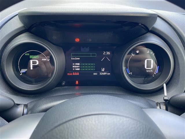 ヤリス ハイブリッドＧ　純正ナビ　ＳＤナビ　トヨタセーフティセンス　パノラミックビューモニター　禁煙車　バックカメラ　クリアランスソナー　ＬＥＤヘッドライト　クルコン　スマートキー　純正夏用タイヤ積み込み　ＢＴオーディオ（25枚目）